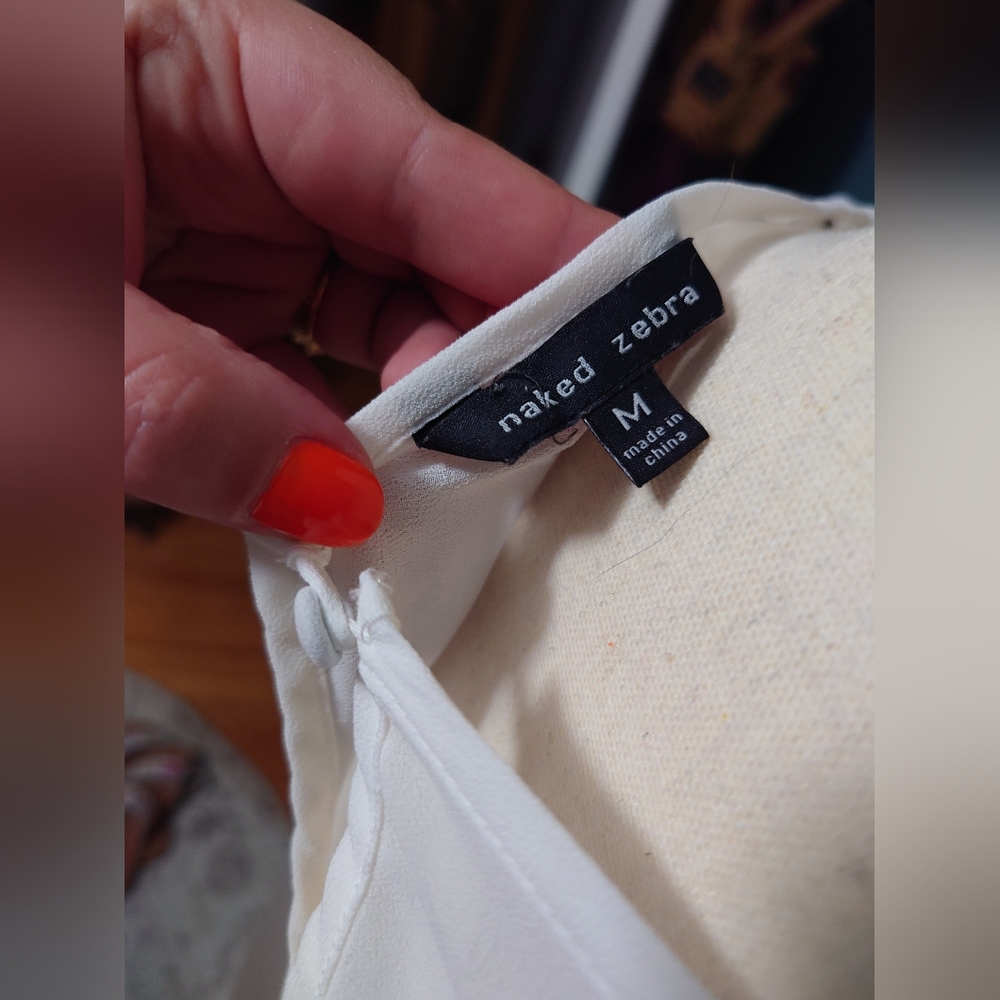 Coqutte Blouse - Picture 4 of 5